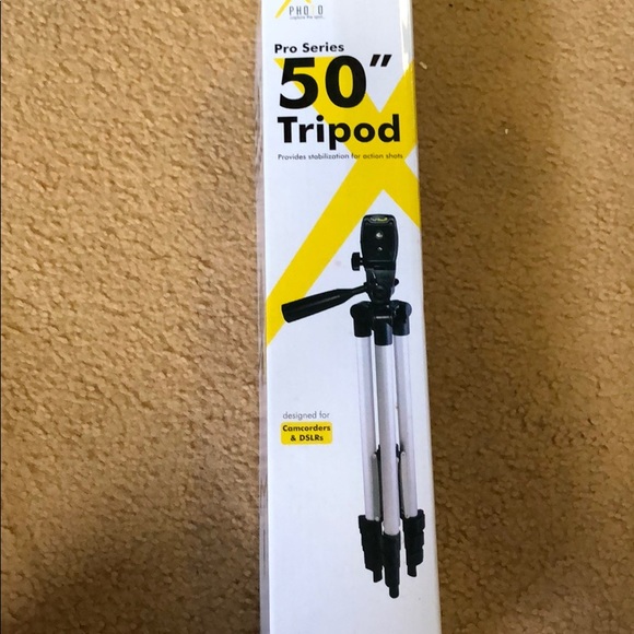 Tripod - Picture 1 of 1